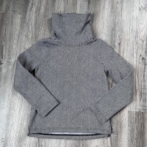 J Crew M Funnelneck Black Herringbone Print Fleece Lined Comfy Pullover Sweater